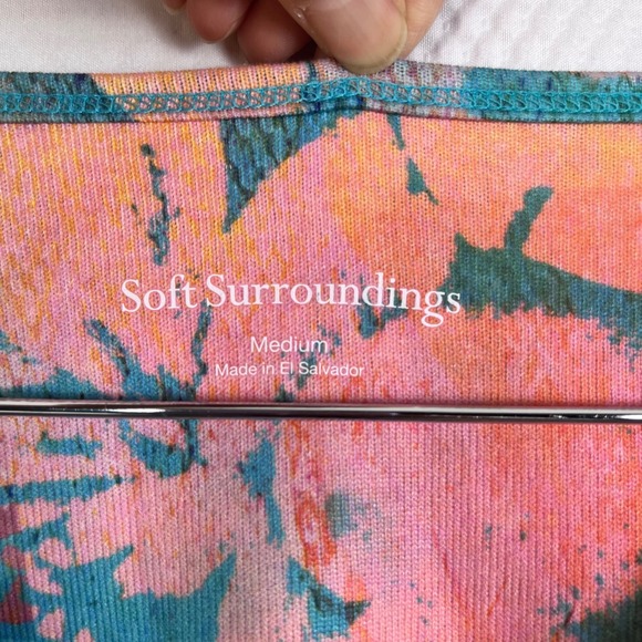 Soft Surroundings Size M Maile Tunic Floral 3/4 Sleeve Top (B573) - Picture 6 of 7